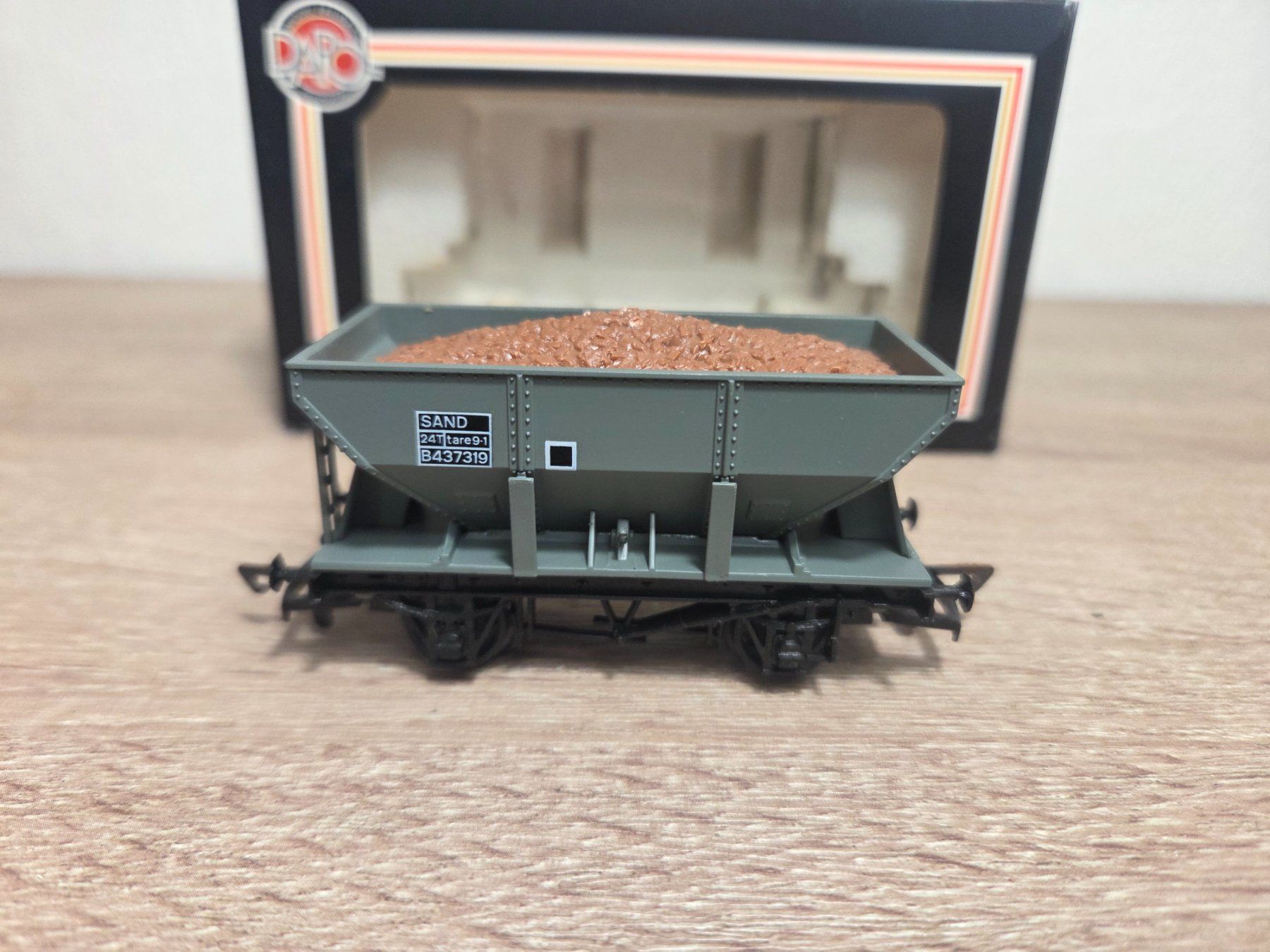 Modellini di ferrovie: Dapol Schotterwagen 00 – Usato da St-Aubin-Sauges venduto da Lo_Go