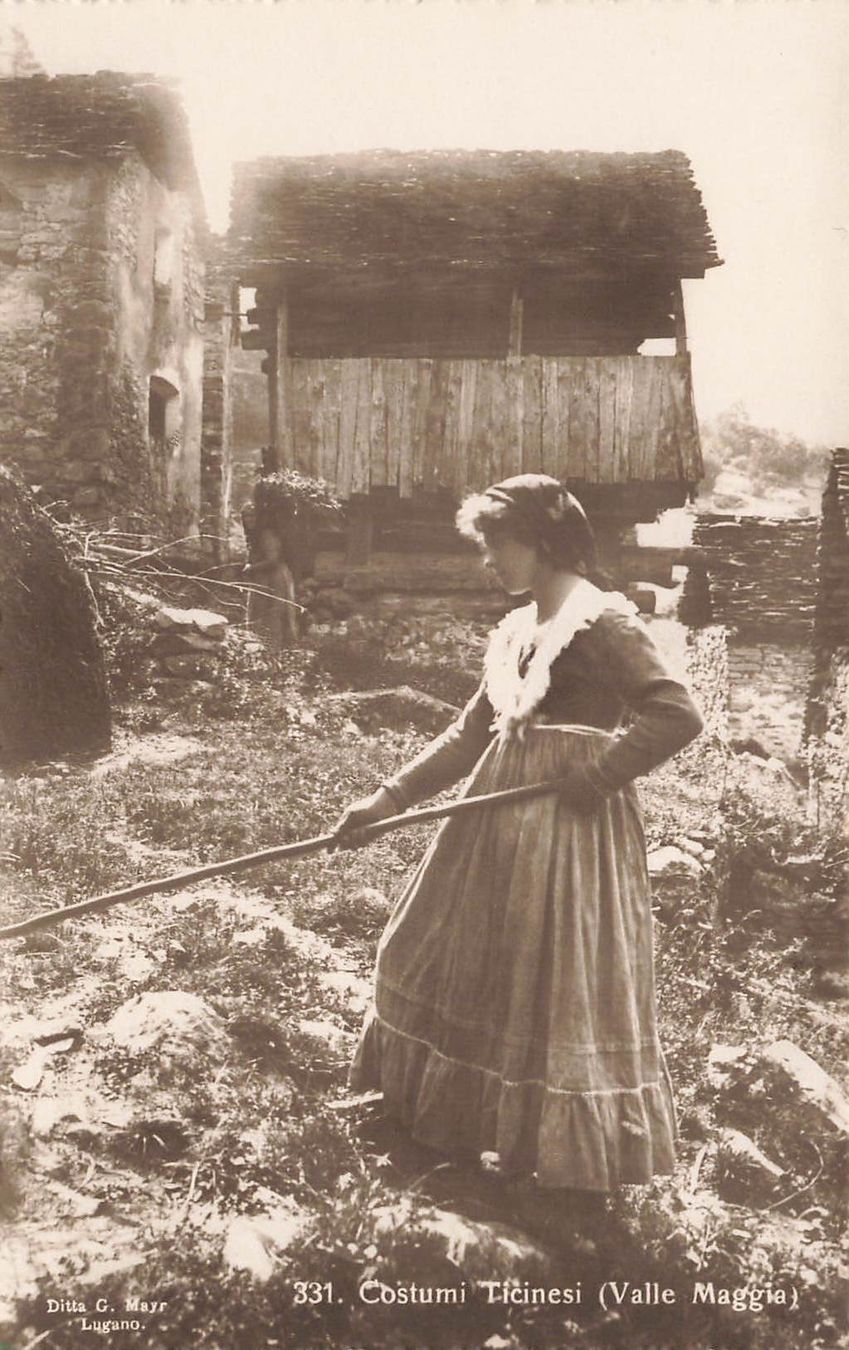 Cartoline postali: Costumi Ticinesi valle maggia – Usato da Biasca venduto da Blenio71