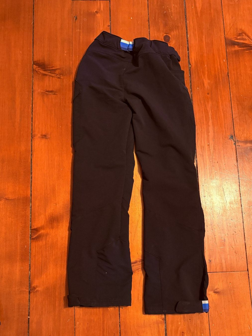 Decathlon Hosen: Pantalon de randonnée softshell noir 152 cm – Gebraucht aus Satigny von Suisse_gigi 1