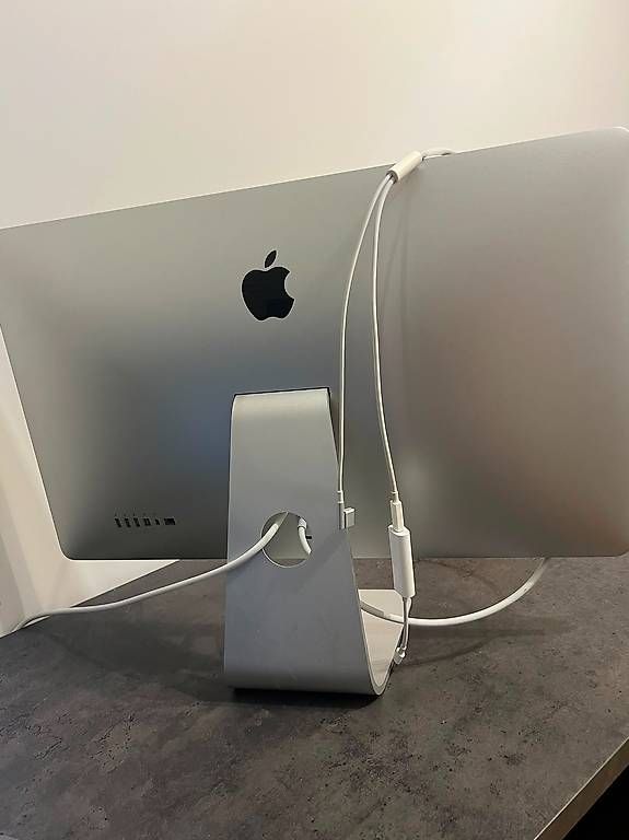 Ecrans: Apple Thunderbolt 27" inkl. USB-C Adapter – D'occasion à Rorschacherberg par Robin_Spe 1