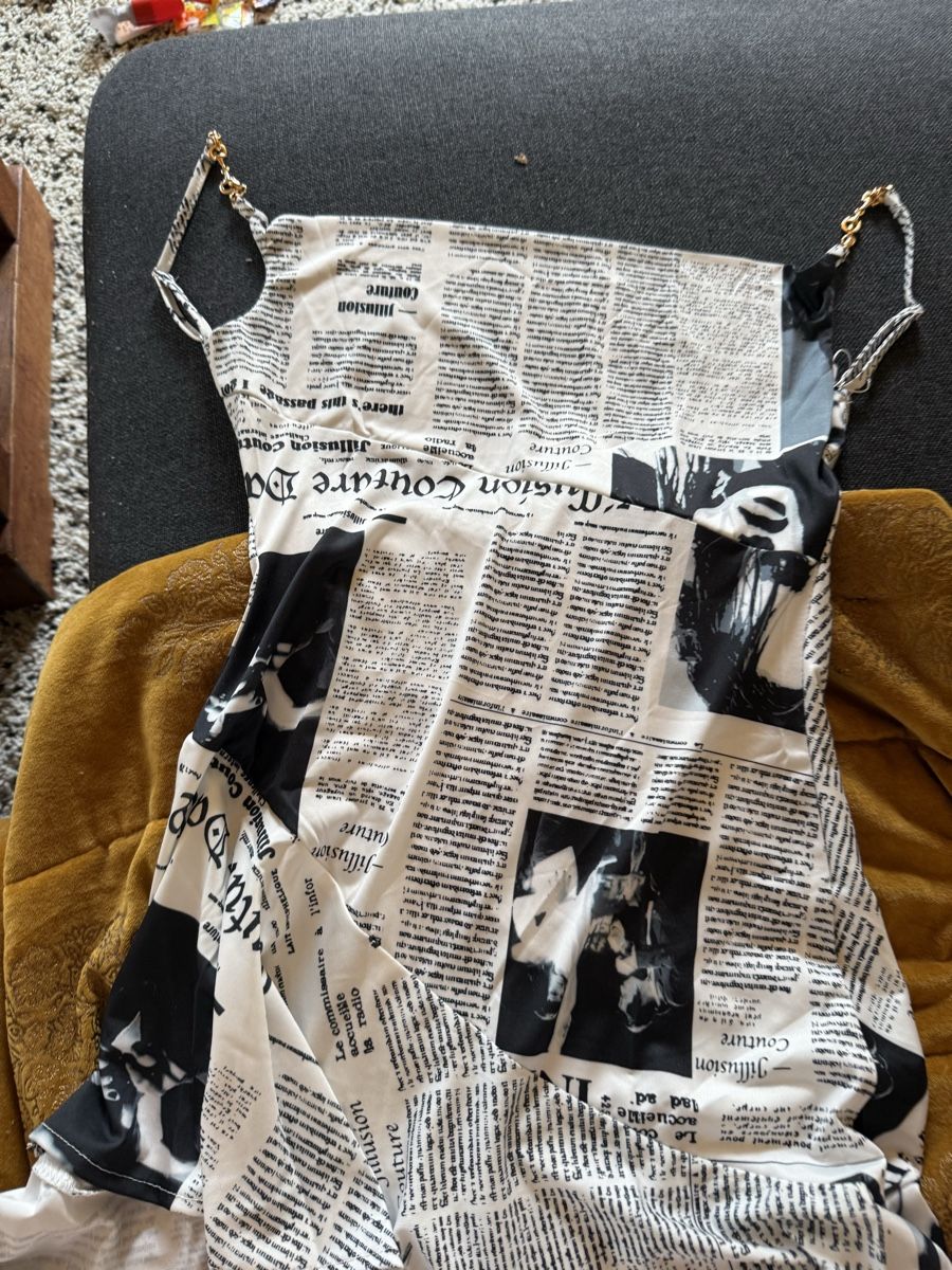 Vestiti: Sommerkleid mit Zeitungsmuster, Grösse M – Nuovo e nell'imballaggio originale da Dotzigen venduto da White_Warrior 3