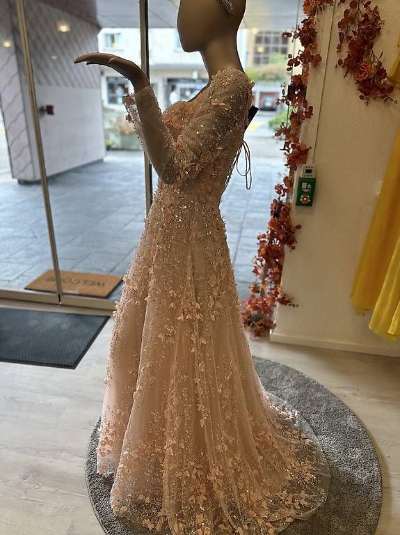 Vestiti: Abiti eleganti  – Usato da Baden venduto da mih_kn89 1