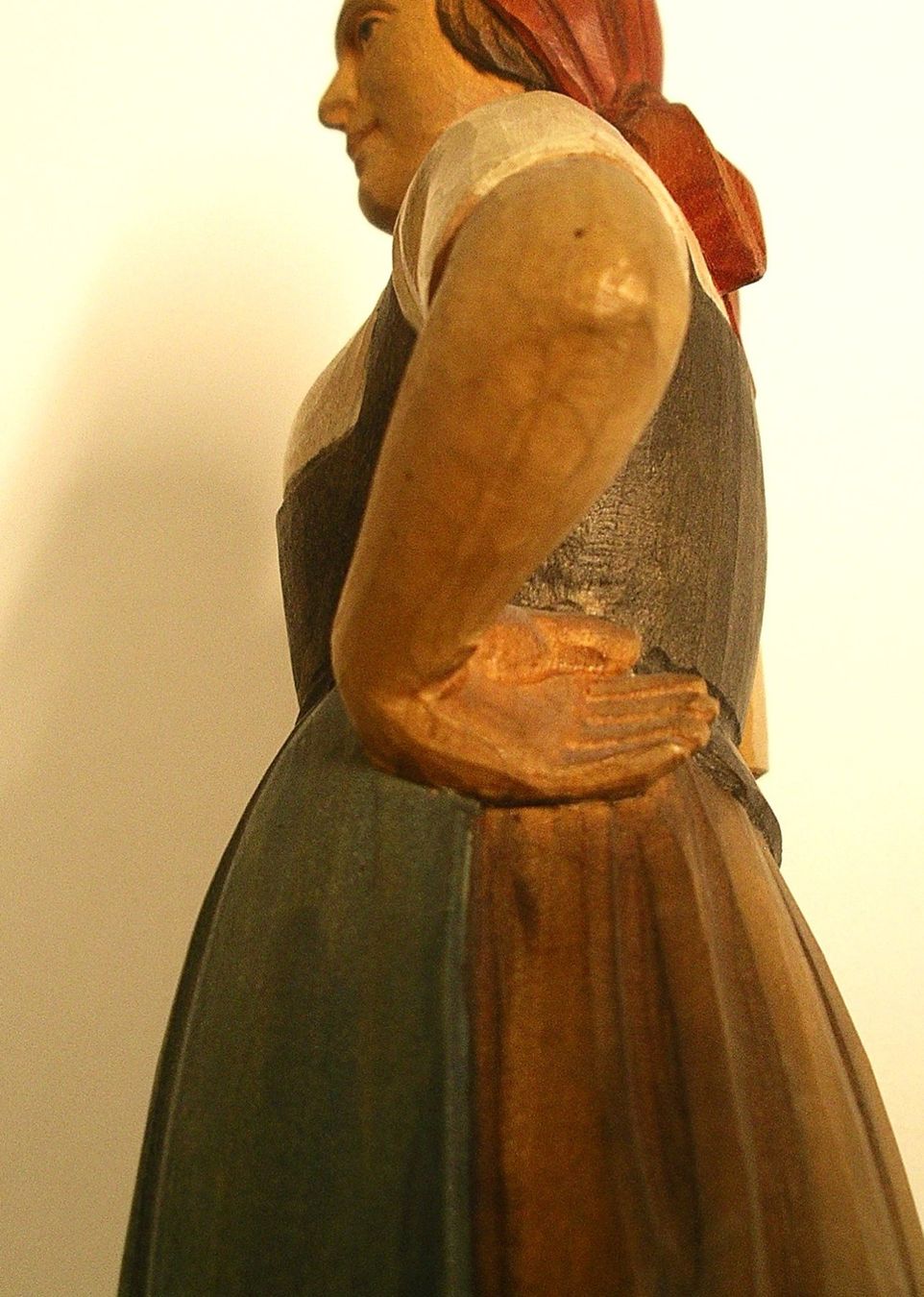 Statuette: Bauersfrau, Brienzer SCHnitzerei um 1940 – Usato da Oberhofen am Thunersee venduto da luuping99 5