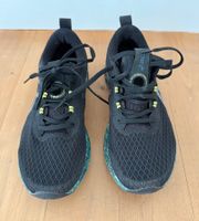 Asics Laufschuhe EUR 44.5 Schwarz/Gruen - Top Zustand!