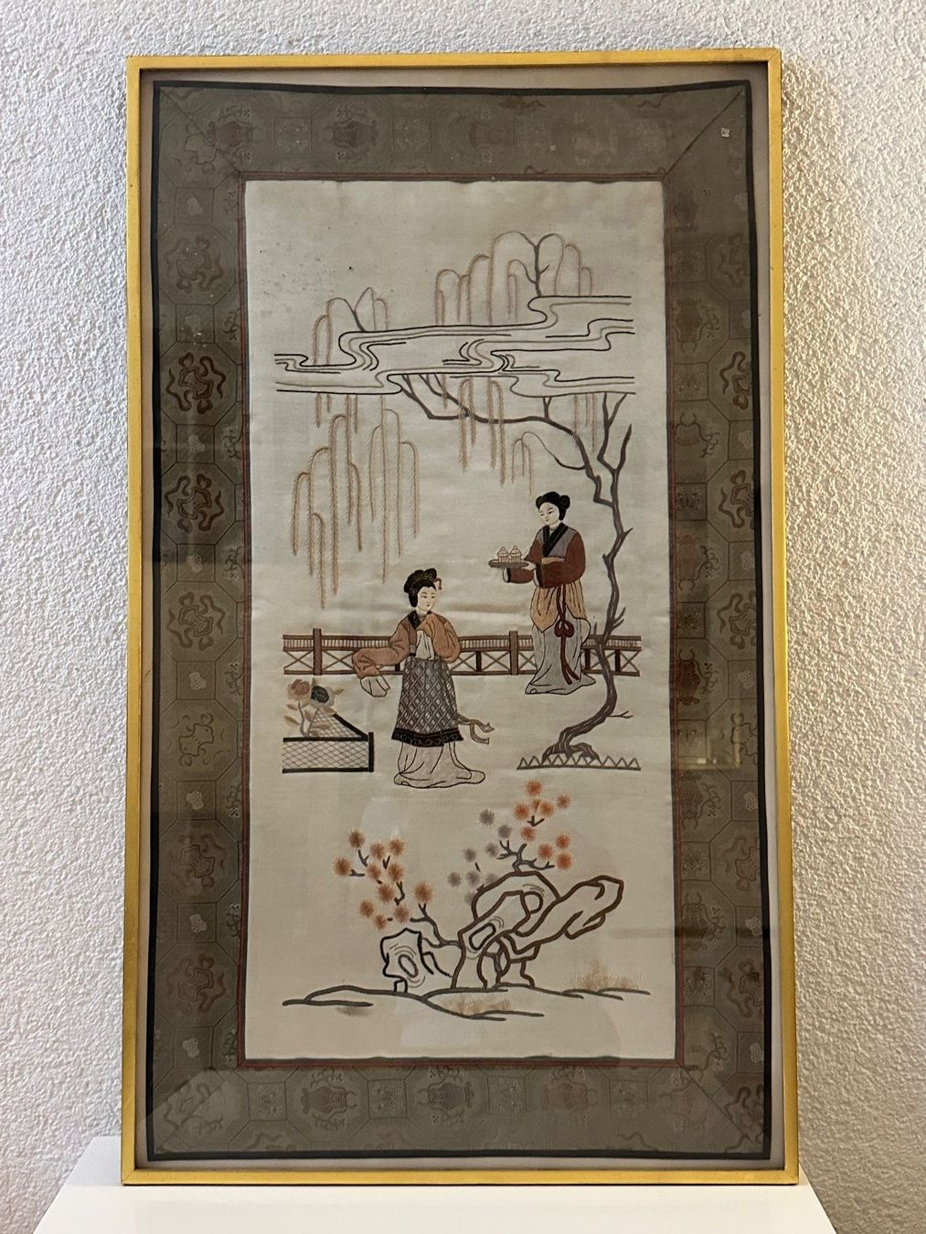 Foto & Immagini: Asiatisches Seidentuch gerahmt – Usato da Bülach venduto da Jubet
