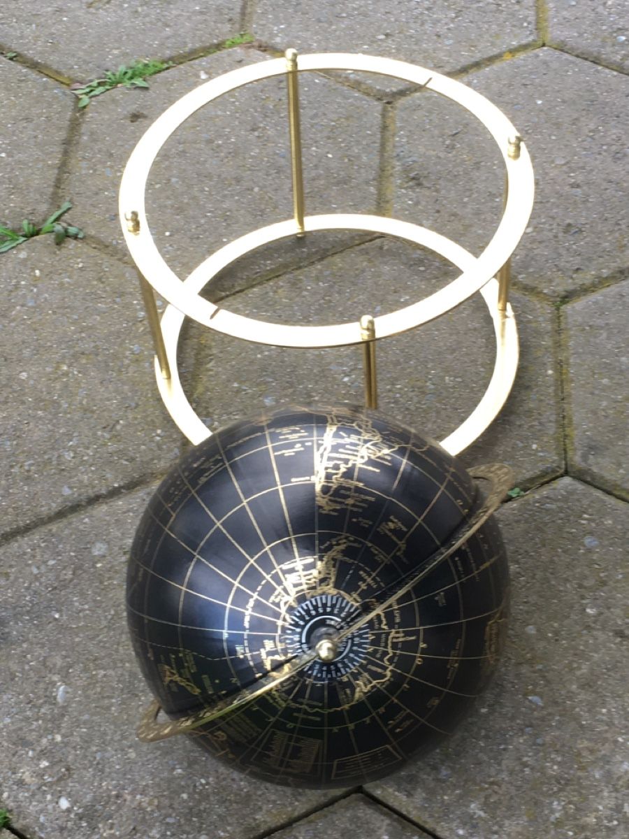 Sonstige Dekorationen & Accessoires: Tisch - Globus Vintage Style – Gebraucht aus Wangen b. Olten von  5