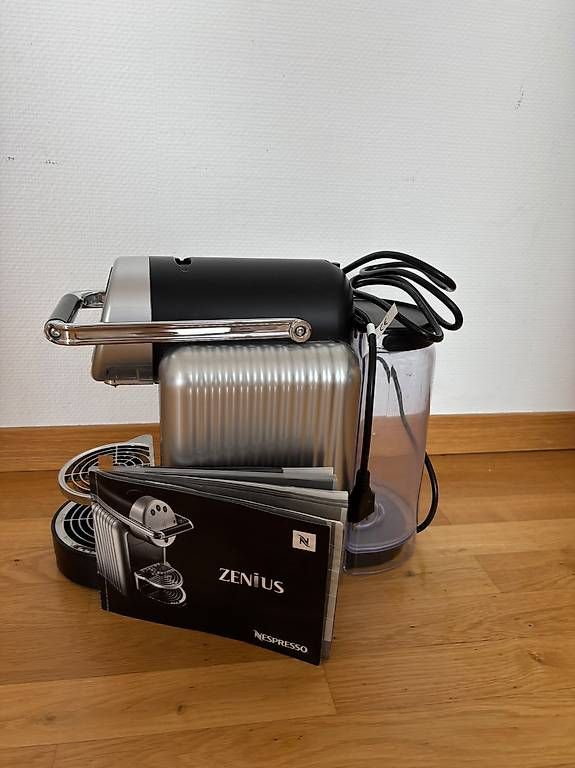 Kaffeemaschinen & Espressomaschinen: Nespresso Zenius Kaffeemaschine  – Gebraucht aus Wil SG von bea_f87f