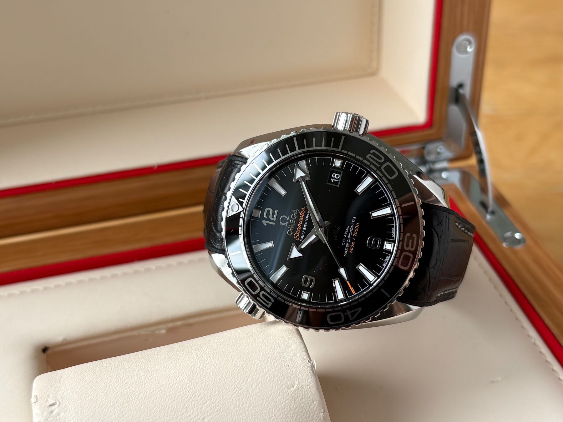 Omega Orologi: OMEGA Seamster Planet Ocean 43.5mm Fullset – Usato da Birsfelden venduto da Mynos 9