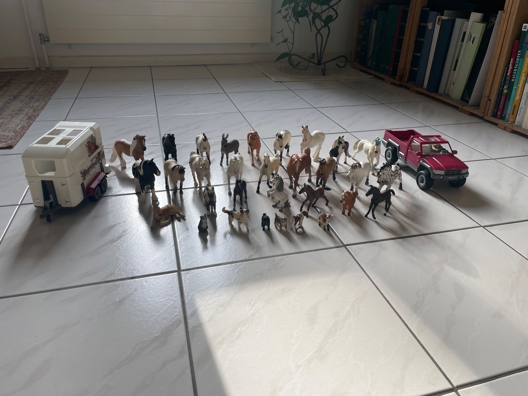 Schleich Giocattoli: Grosse Schleich-Figuren Sammlung – Usato da St. Niklausen LU venduto da sch_9mdh