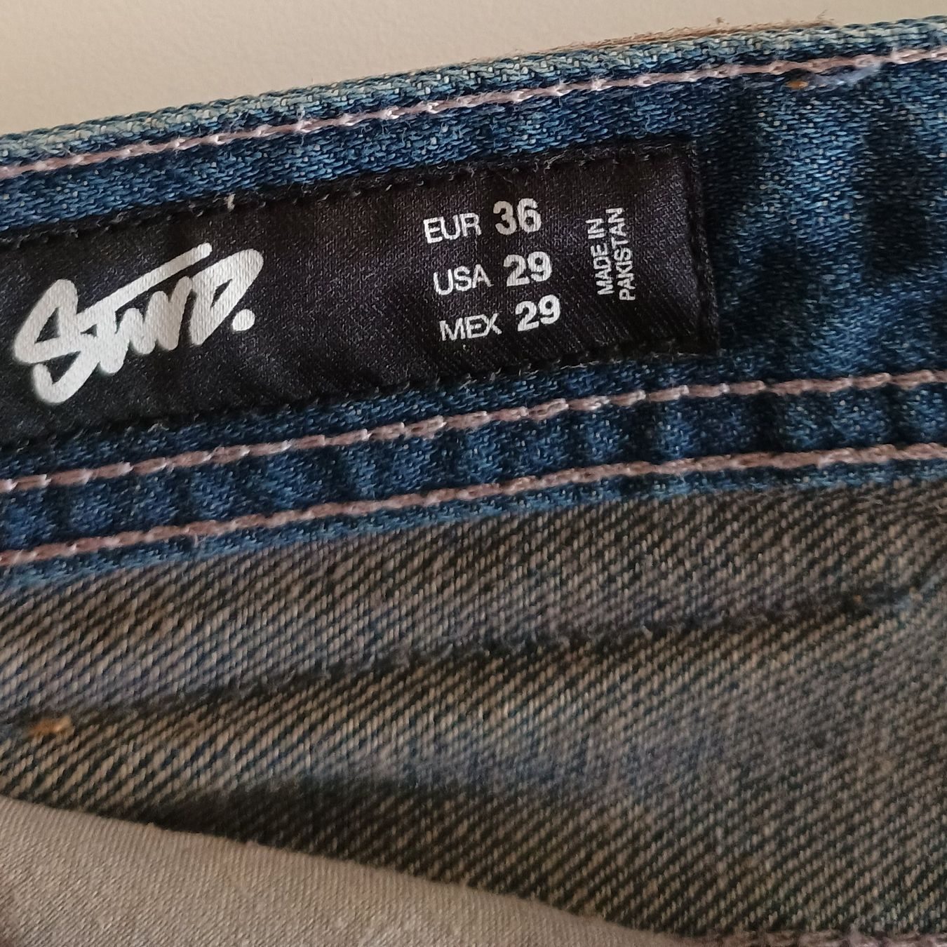 Pull&Bear Jeans: Neuwertige Shorts Jeans - Pull & Bear - 36 (29) – Usato da St. Gallen venduto da cabbageindustries 1