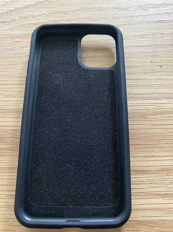 Cover & Protezioni schermo: Sp Connect iPhone 11 Pro / XS / X – Usato da Lyss venduto da Peppino12 1