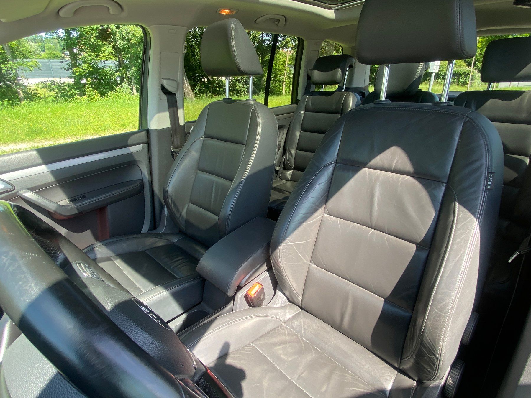 VW Autos: VW Touran Cross Touran – Gebraucht aus dübendorf von Juegeswiss 5