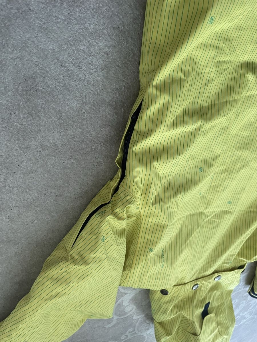 Jacken: Veste de ski Belowzero, jaune rayée, taille 140 cm – Gebraucht aus Worben von benit.drn 5