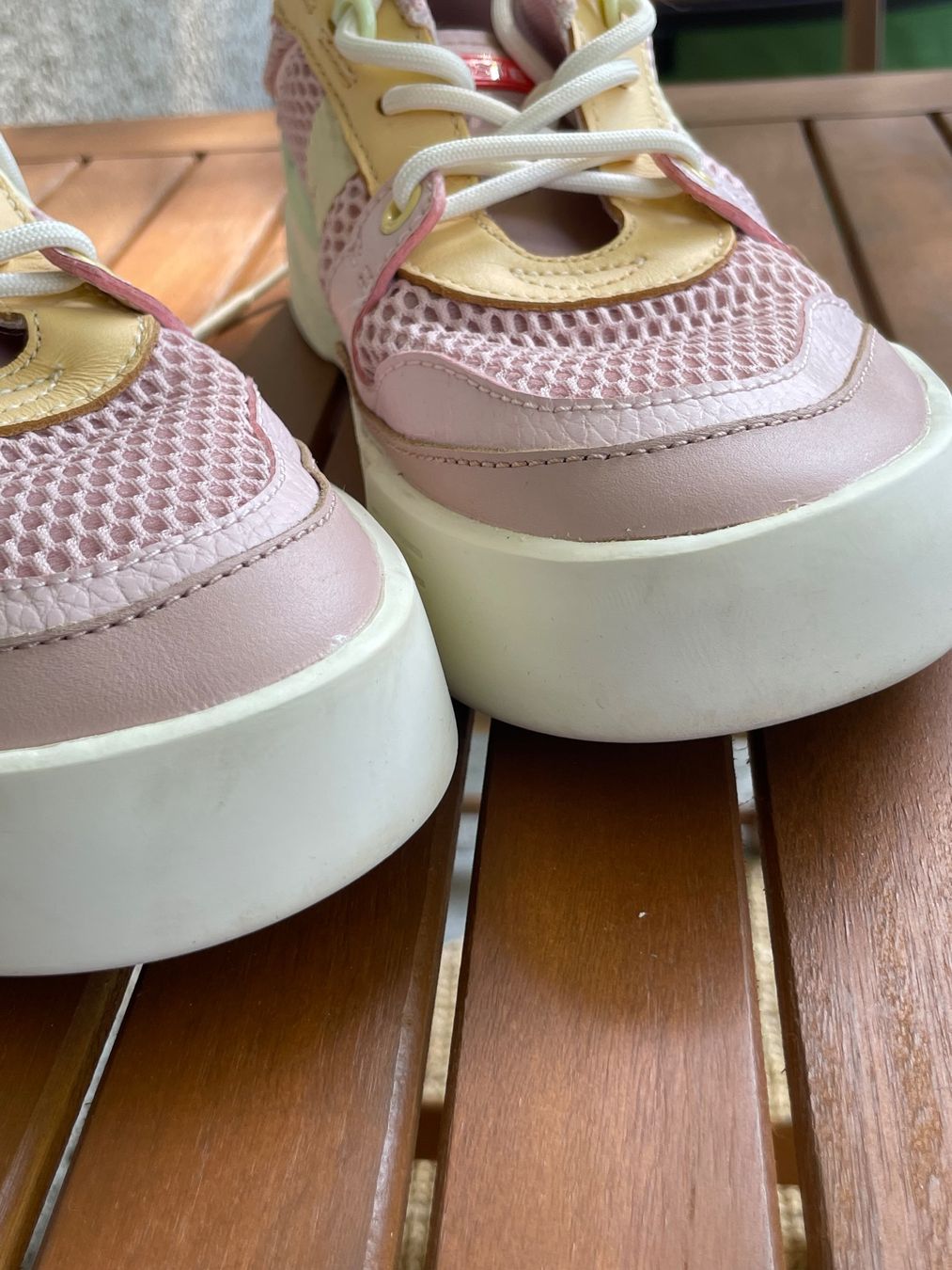 Lacoste Scarpe da donna: Lacoste Sneaker low Rosa Gr. 39 – Usato da Niederwangen BE venduto da m_s13 4