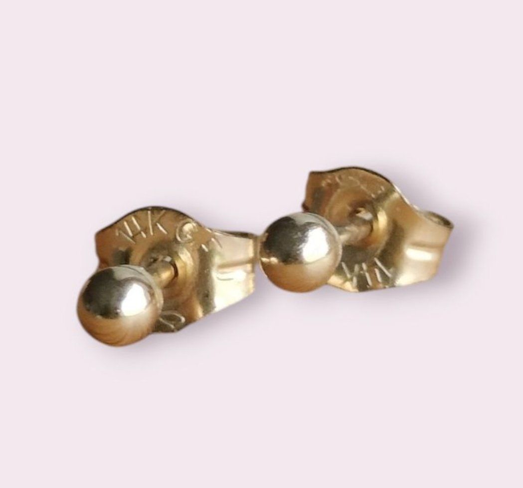 Orecchini pendenti & Orecchini a lobo: Kugelform Ohrstecker 14ct 585 Gold – Nuovo e nell'imballaggio originale da Schwyz venduto da els_7cys 1