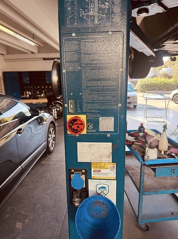 Piattaforme elevatrici & Crick: Ponte sollevatore auto da officina – Usato da Taverne venduto da Sacha1971 2