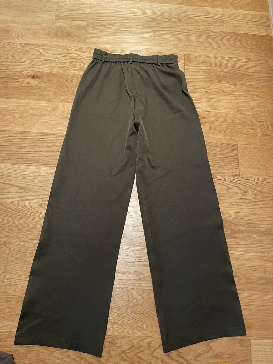 Shein Pantaloni: Weite StoffhoseOlive Gr. 36 Tal! – Usato da Bremgarten AG venduto da arl_8nbf 4