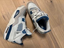 Jordan 4 Retro Flight Club