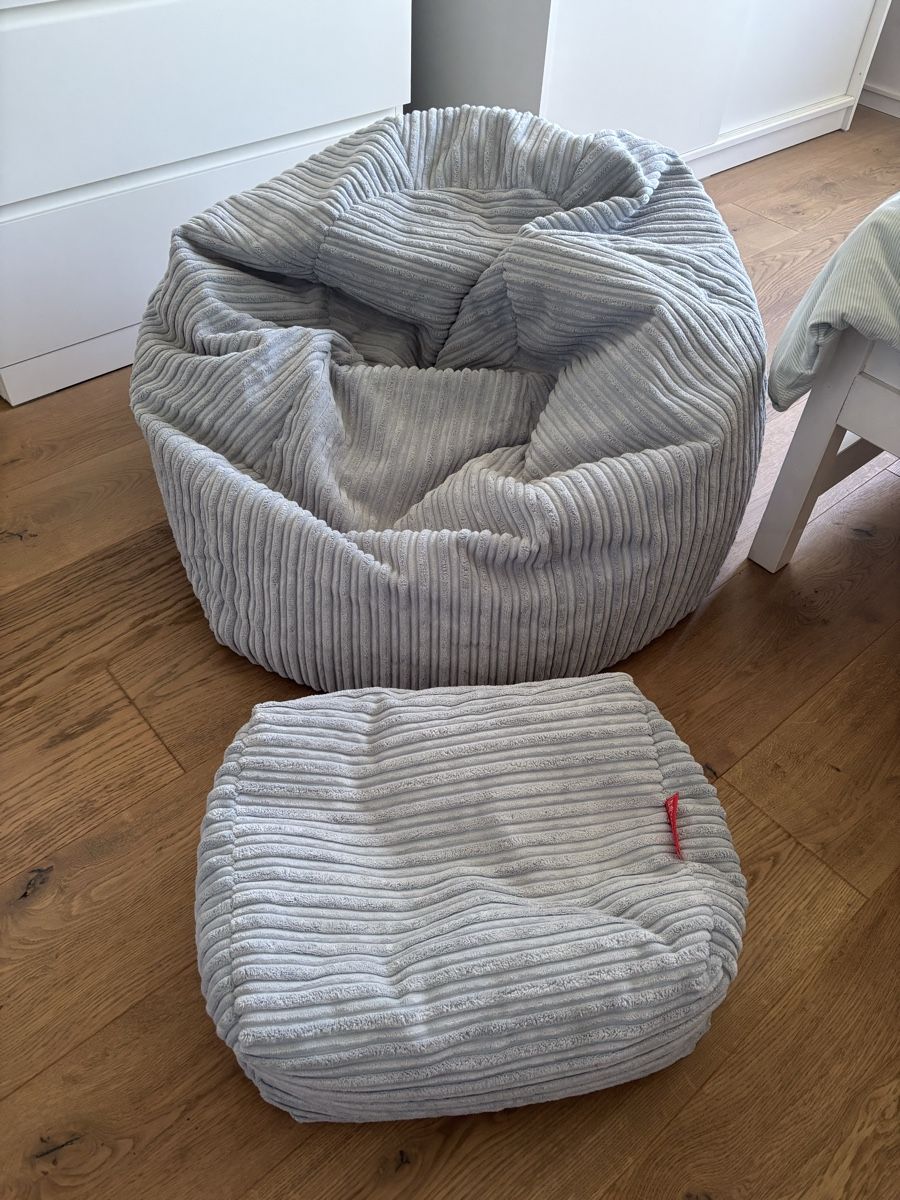 Lounge Pug Sessel: Sitzsack mit Fussteil – Neu (gemäss Beschreibung) aus Erlinsbach SO von N.S.87 2