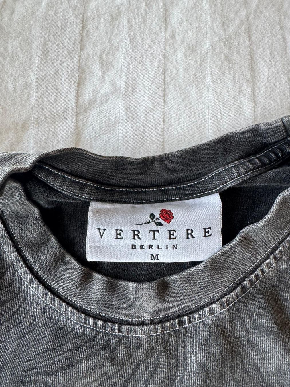 T-Shirts: VERTERE BERLIN - T SHIRT – Gebraucht aus Zürich von rkr_7sbv 2