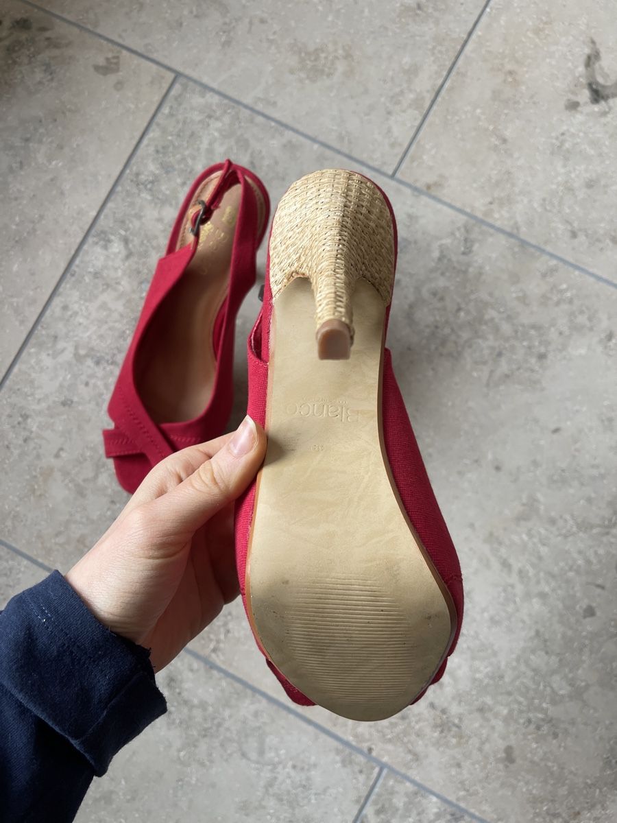 Scarpe da donna: Rote Pumps von Blanco Shoes – Usato da Zürich venduto da liz_22fd 1