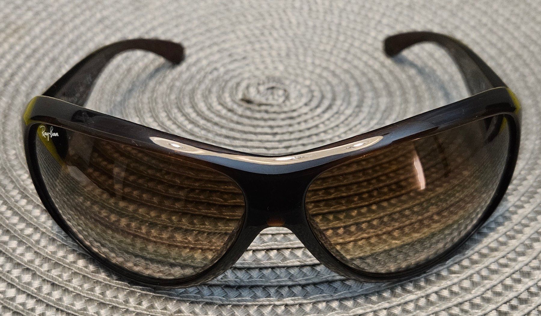 Ray-Ban Brillen & Gläser: Sunglasses Ray-Ban RB 4104 – Gebraucht aus Biel/Bienne von 8r3ucHt 1