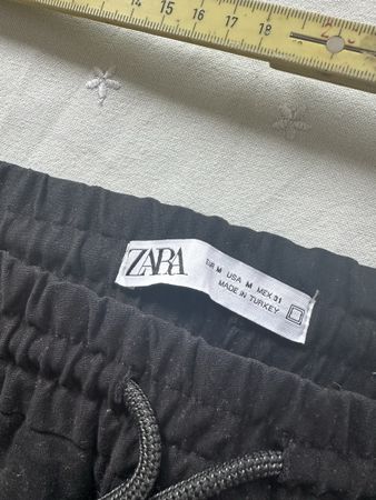 Herren Hosen Sschwarz. Neue. Grosse M.