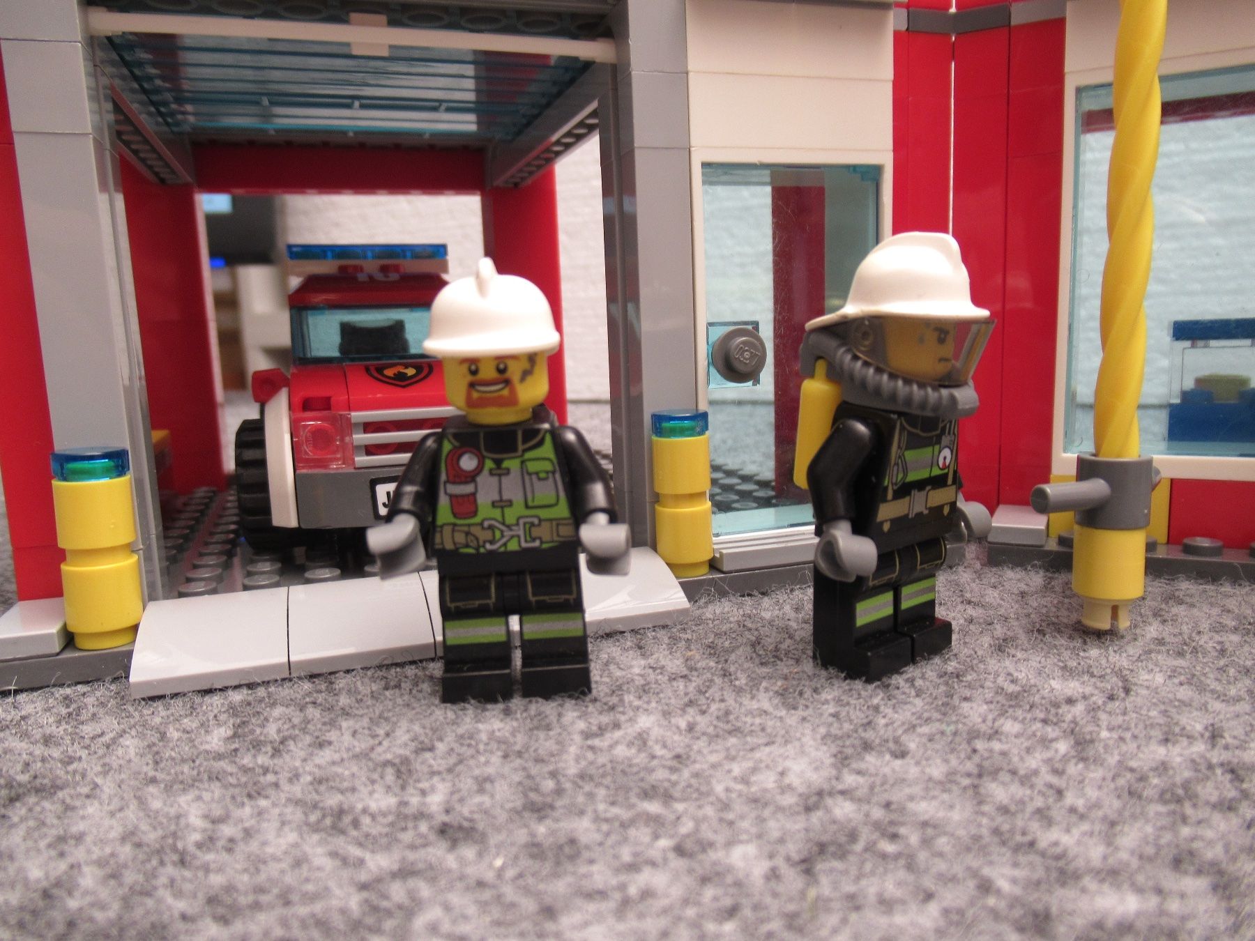 Lego Kit di costruzioni: Lego Fire Station Nr. 60110 – Usato da Obergösgen venduto da cairn 2