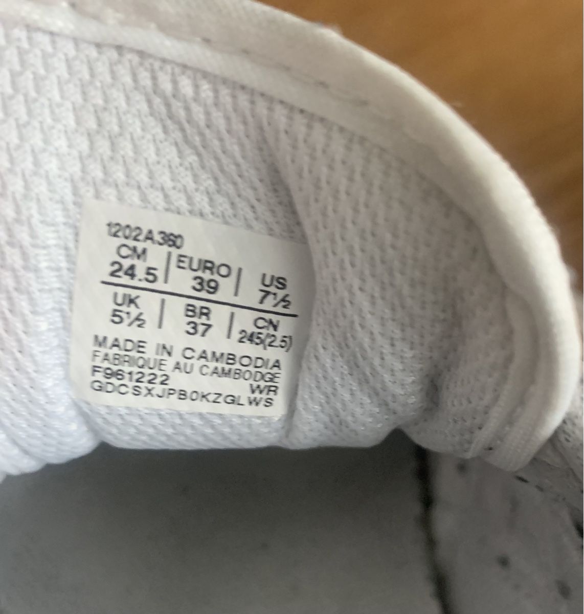 Asics Scarpe da donna: Sneaker ASICS / 39 – Usato da Bern venduto da Mawe0205 4
