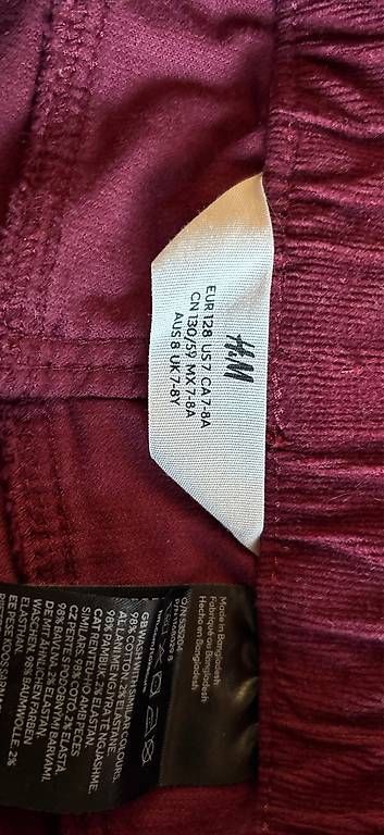 H&M Pantaloni: Hose von H&M Gr.128 – Nuovo (secondo la descrizione) da Regensdorf venduto da Piritatti 2