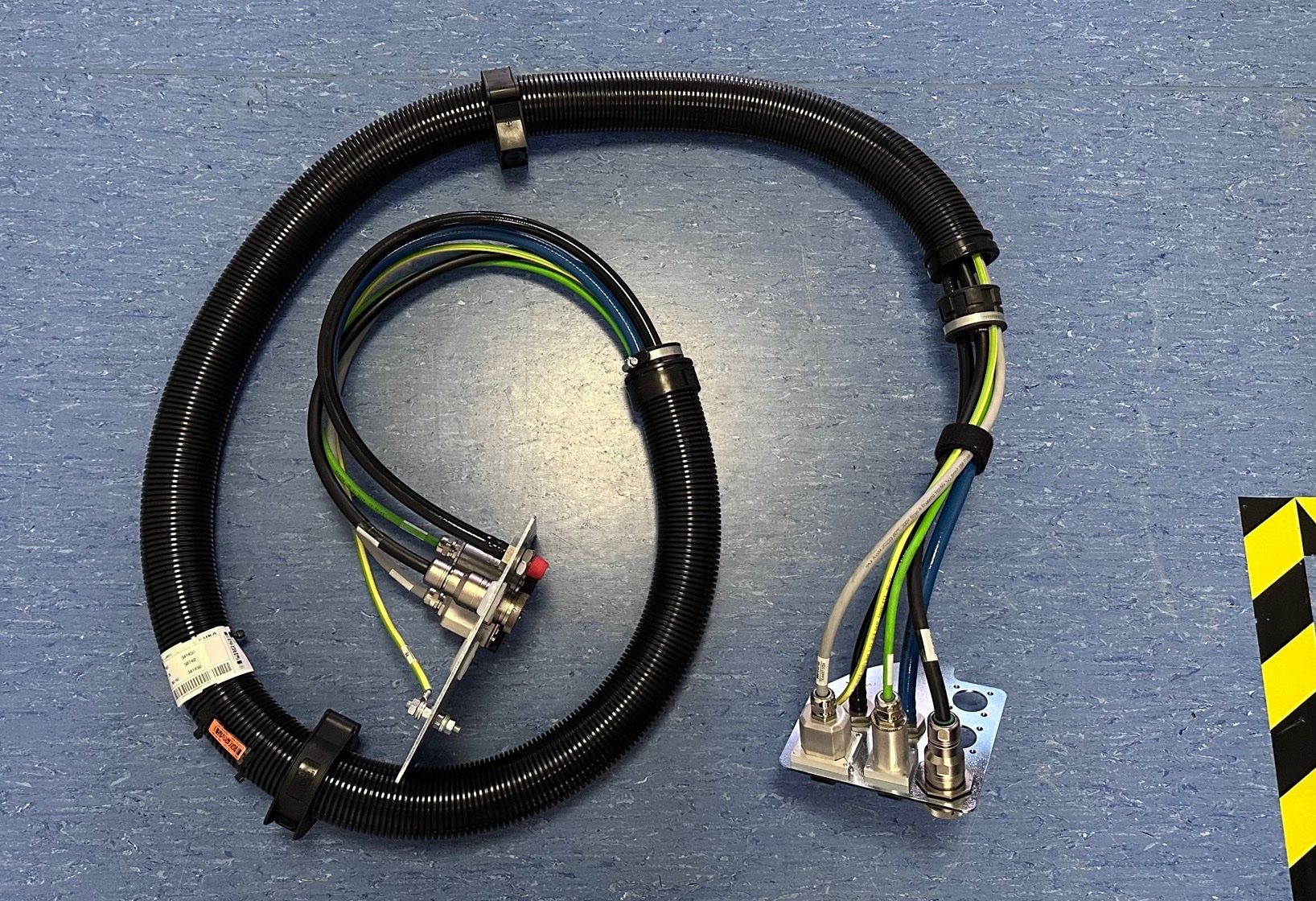 Componenti elettronici: KUKA Energy Supply System A1-A3 KR IONTEC – Nuovo (secondo la descrizione) da Genève venduto da jpcardinaux 1