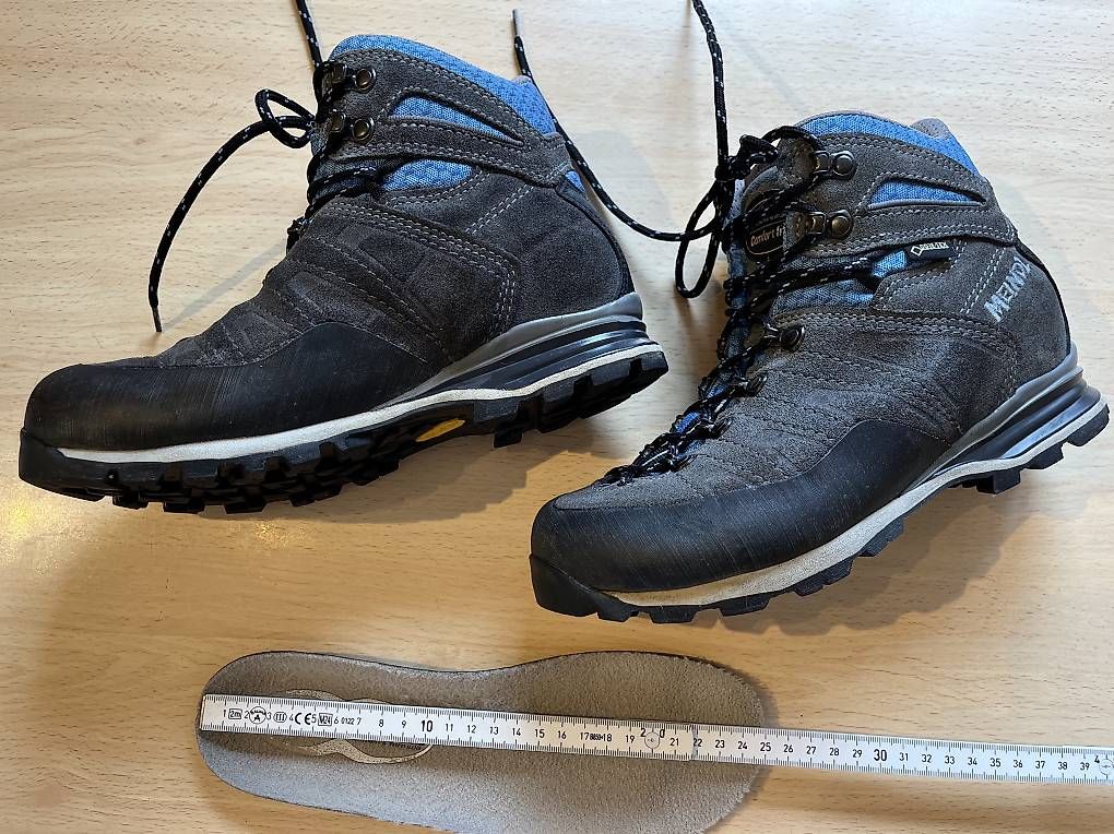 Meindl Scarpe da donna: Meindl Bergschuh/ Wanderschuhe Gr. 38 – Usato da Spiringen venduto da brandinder 1
