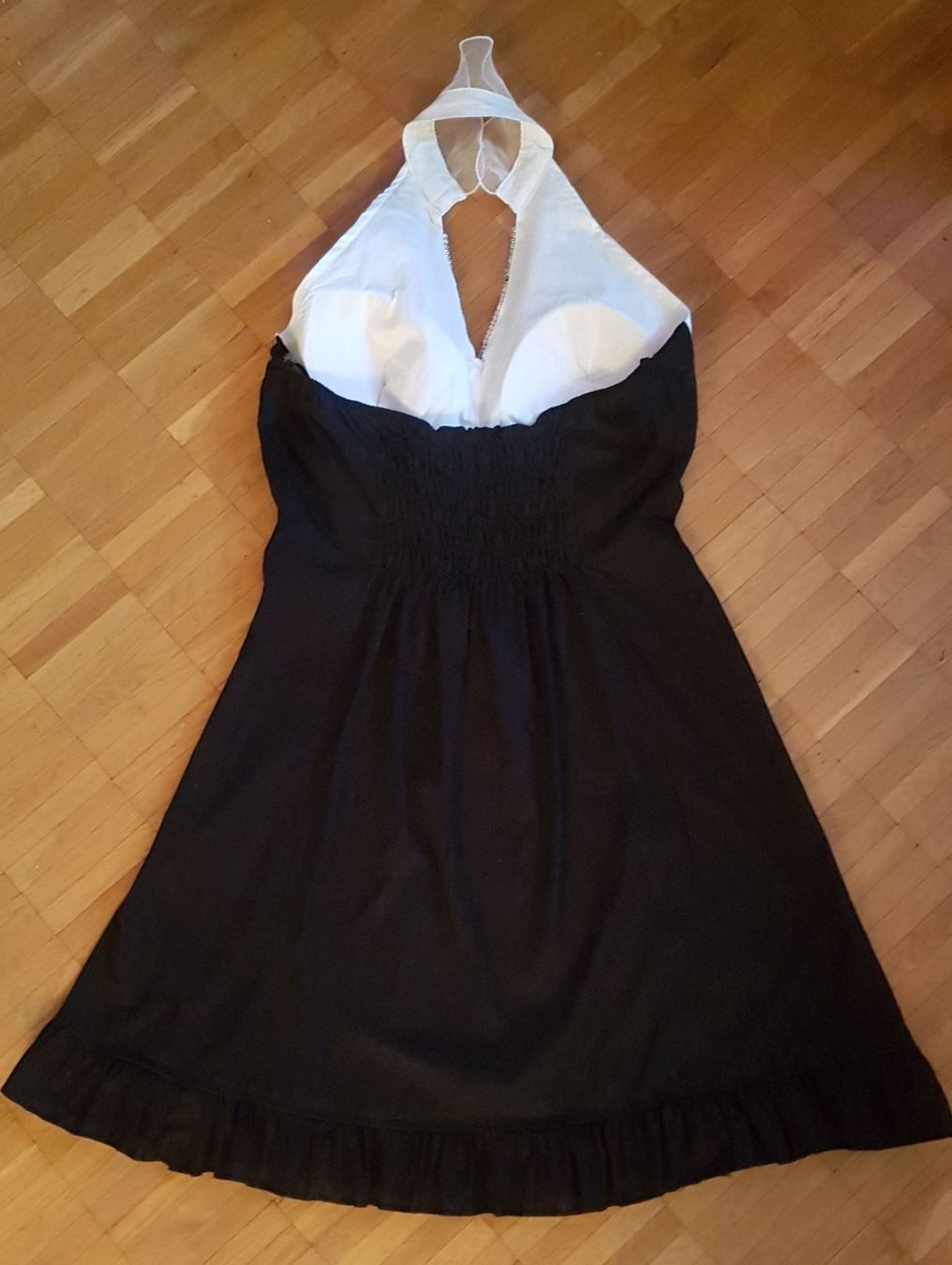 Kleider: Schwarz-weisses Neckholder-Kleid – Neu (gemäss Beschreibung) aus Oberengstringen von Sheera7 4