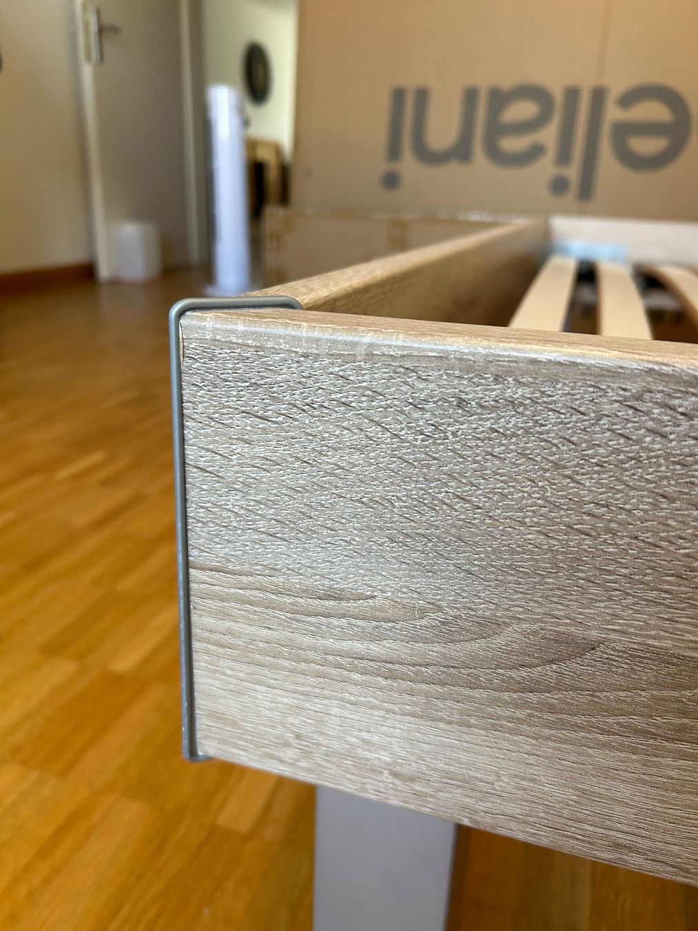 Letti: Bettgestell Holzoptik mit Lattenrost – Usato da Basel venduto da dor_ljs6 8