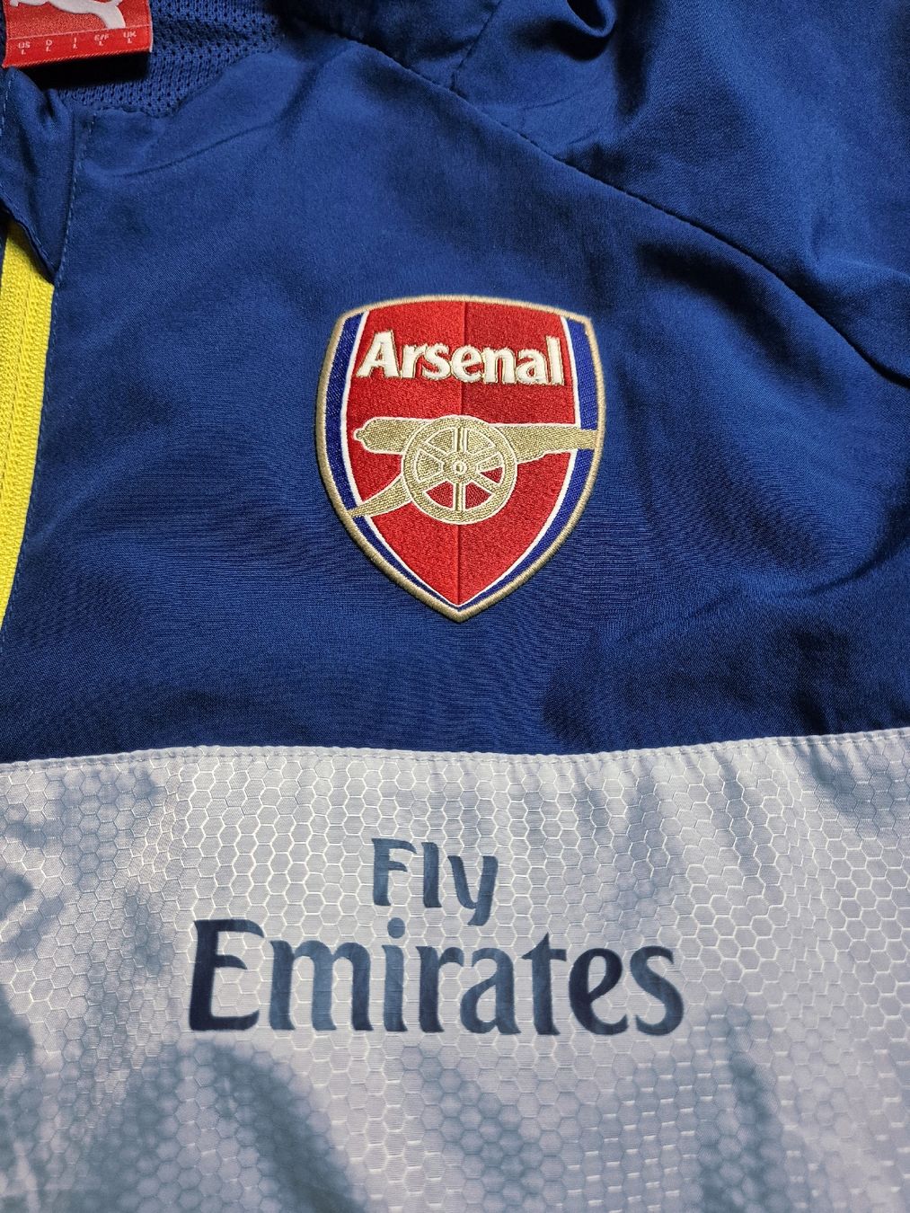 Puma Giacche: Puma 2015 Arsenal Jacke Grösse L – Nuovo (secondo la descrizione) da St. Gallen venduto da CaliSunshine 2