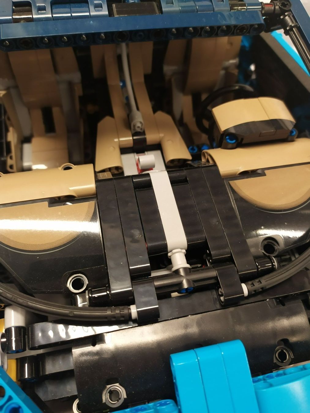Lego Kit di costruzioni: Lego Technic 42083 Bugatti Chiron – Usato da Schlatt TG venduto da AndrTra 6