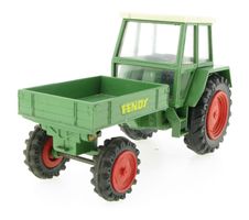 CURSOR 478 FENDT Geräteträger Modell Traktor 1:43 Bulldog