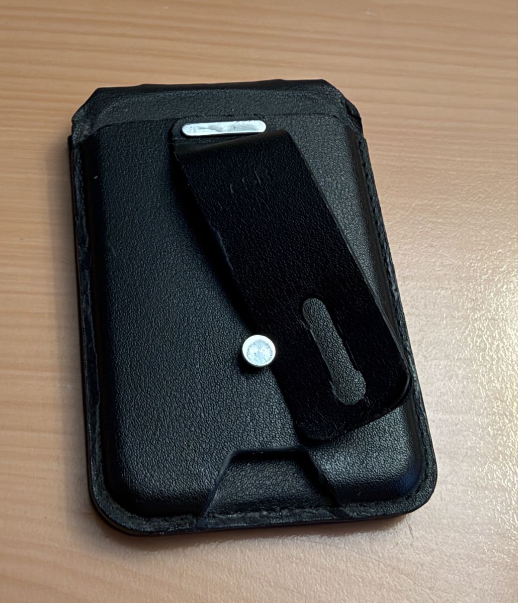Portafogli: ESR MagSafe Geldbörse – Usato da Rüti ZH venduto da second.life 2