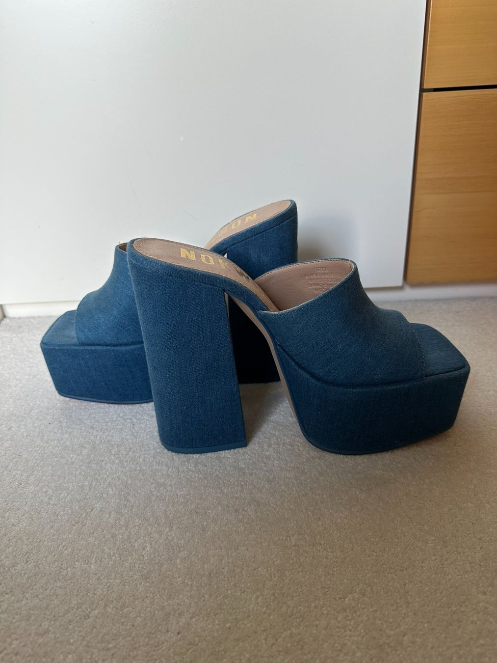 Damenschuhe: NOKWOL Denim Platform Heels – Gebraucht aus Sevelen von per_w85c 2