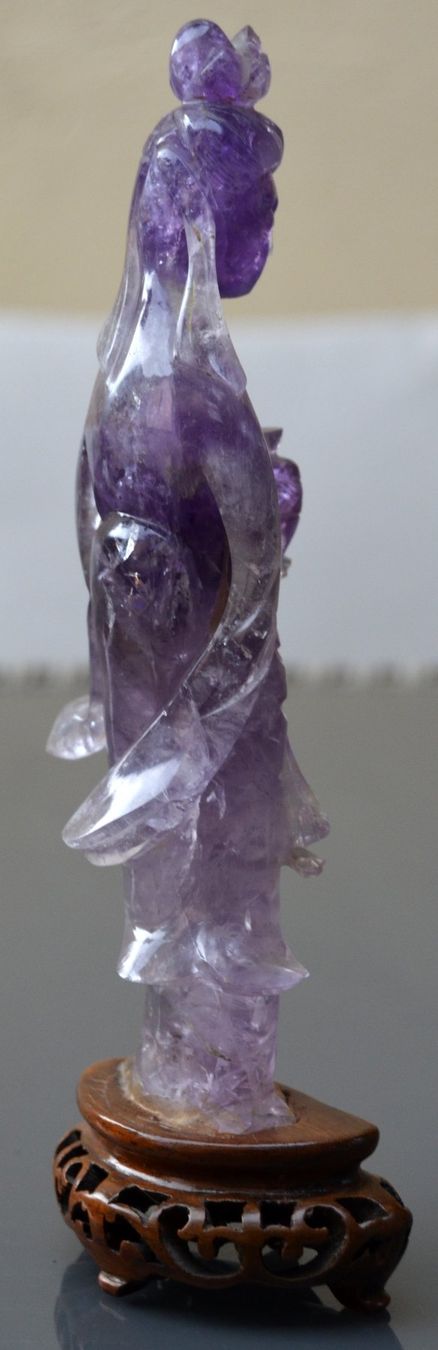 Minéraux & Lithothérapie: Amethystfigur / figurine en améthyste – D'occasion à Collonges par arashee 2