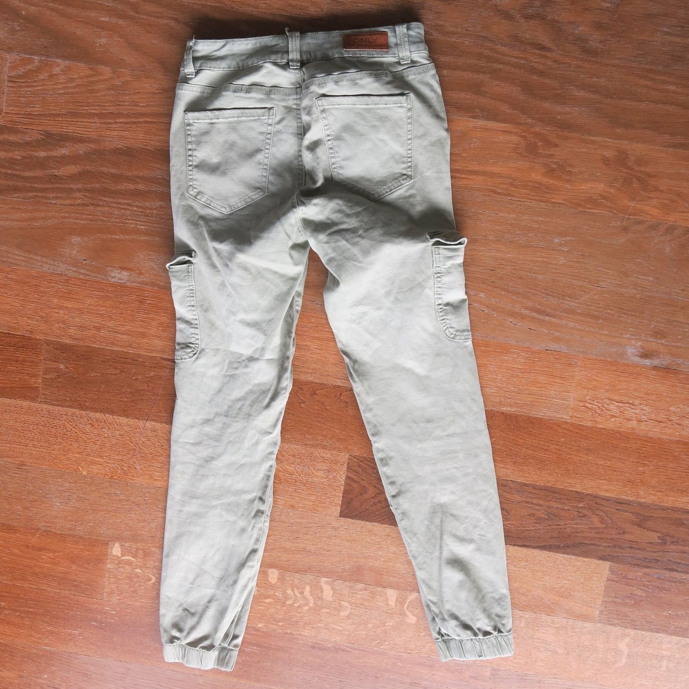 Only Jeans: ONLY Hose Gr. 34 Kakifarben – Nuovo (secondo la descrizione) da Winterthur venduto da Sauter3000 1
