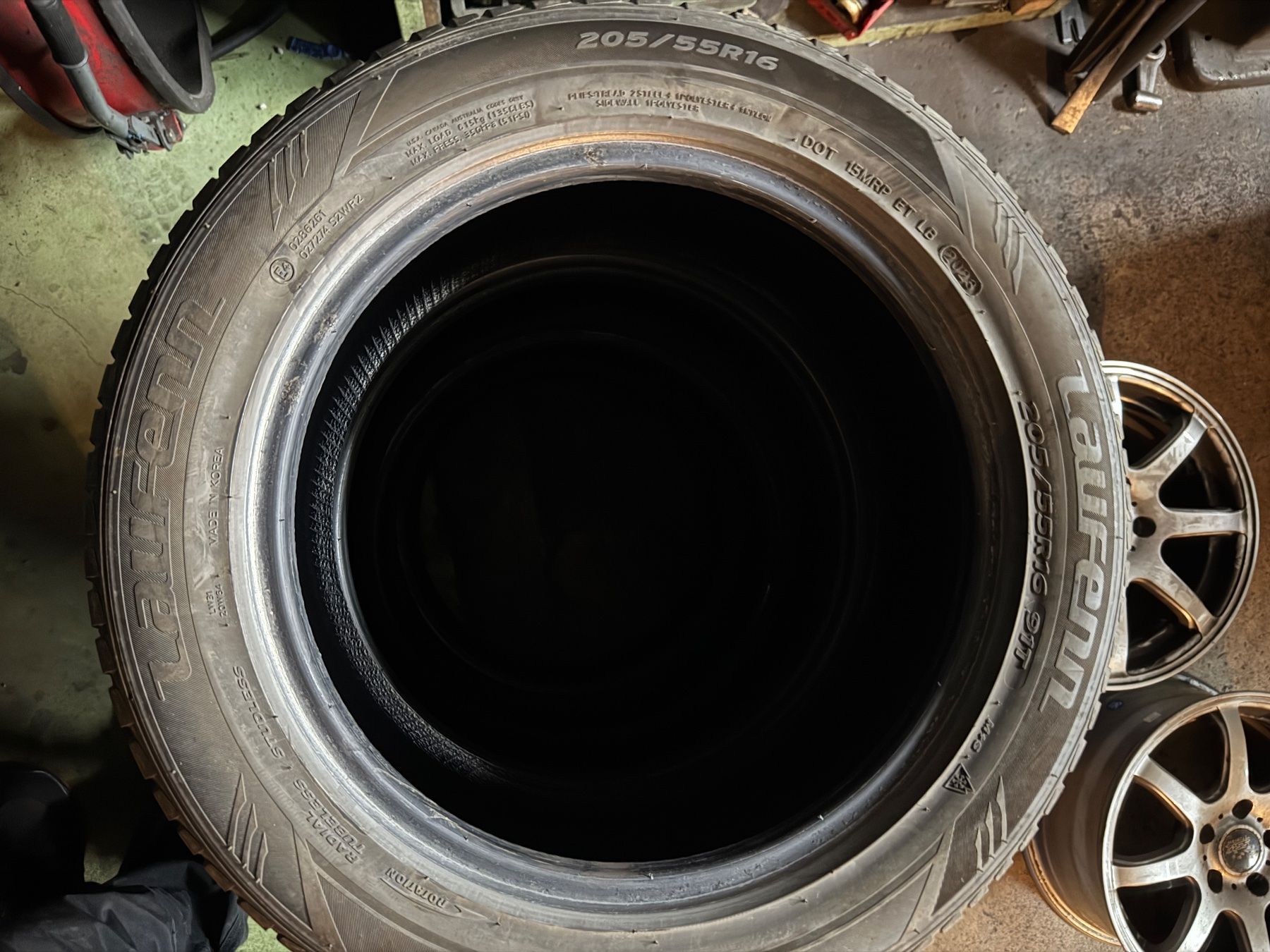 Pneus & Kompletträder: 205/55R16 – Gebraucht aus Widen von Dinero02 5