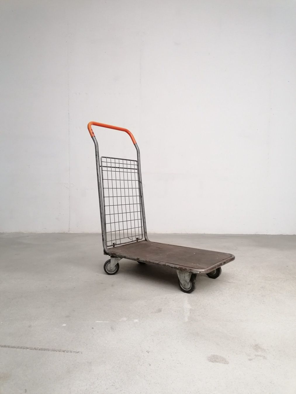 Valigie & Borse: Ancien chariot – Usato da Fribourg venduto da cla_x966