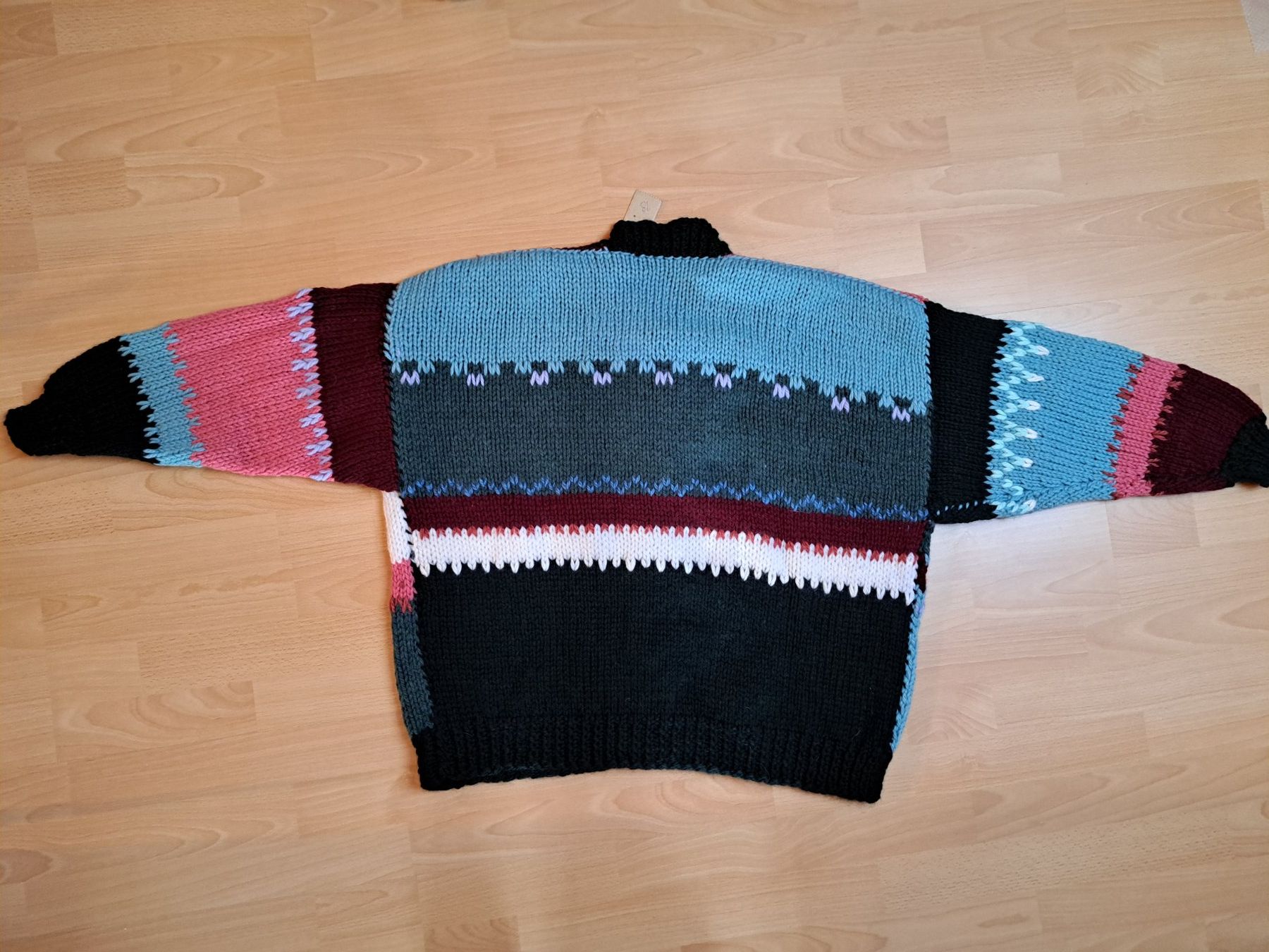 Jacken: Aufwändig gestrickte Wolljacke vielfarbig. – Neu (gemäss Beschreibung) aus Hettiswil von san_kf5h 2