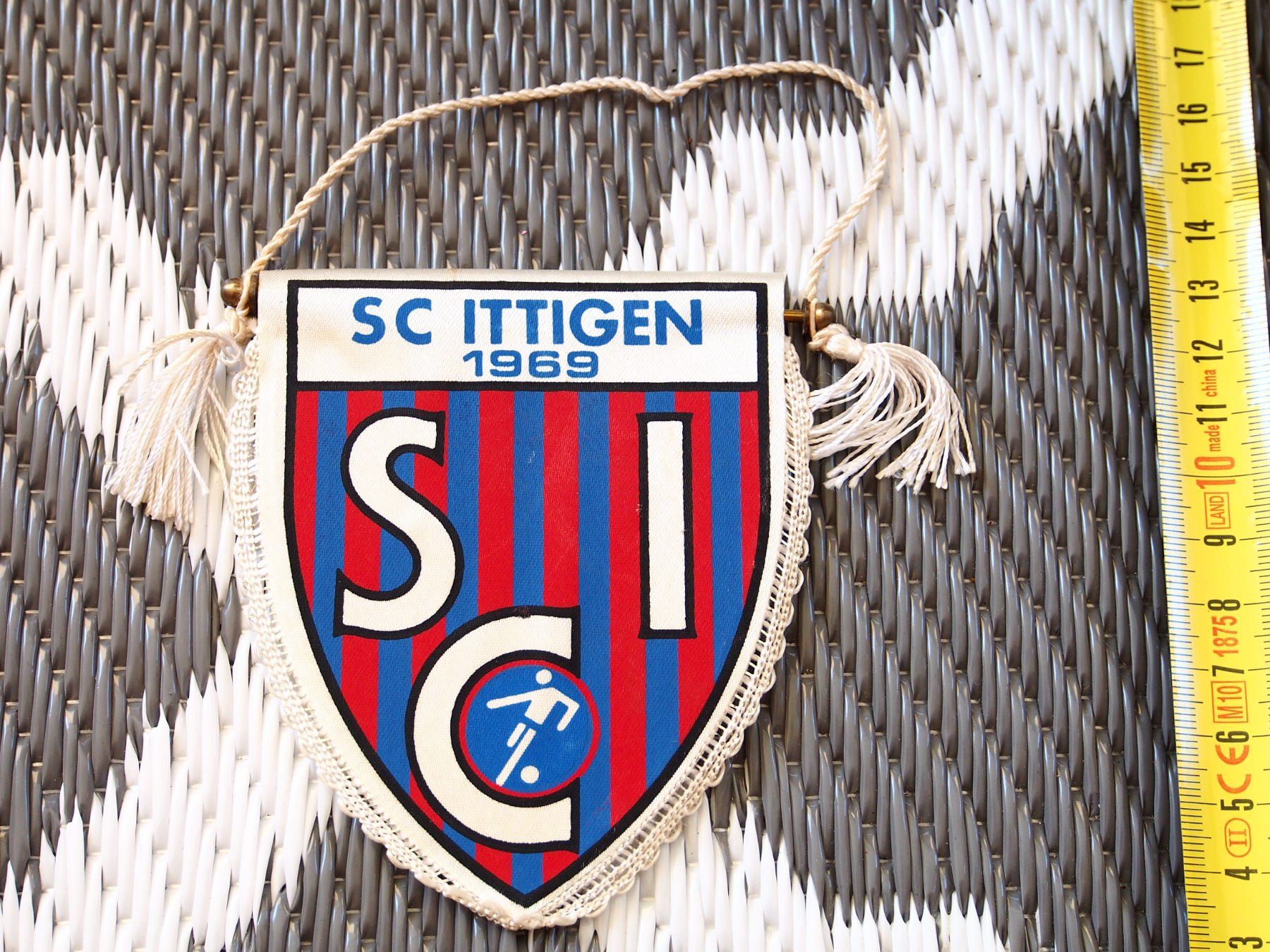 Insignes: fanion Écusson du SC Ittigen 1969 – D'occasion à Ovronnaz par Etagne68 2