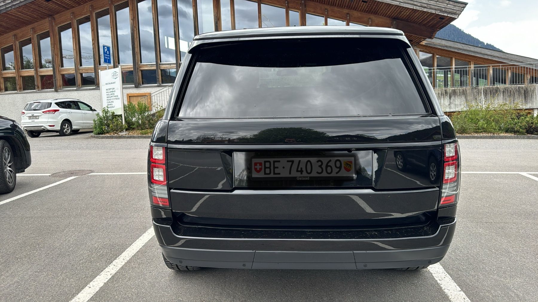 Land Rover Automobili: Range Rover 5.0L V8 Supercharged – Usato da Gsteig b. Gstaad venduto da Auctionly 3