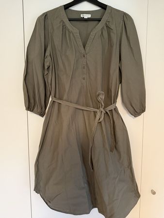 Kleid C&A MAMA khaki Grösse 40 guter Zustand