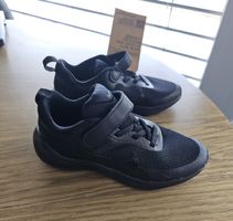 Neuves Nike révolution 7 taille 30