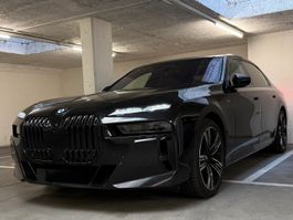 BMW 7-Series 740d xDrive Limousine Schwarz 79Tkm 2023 299PS