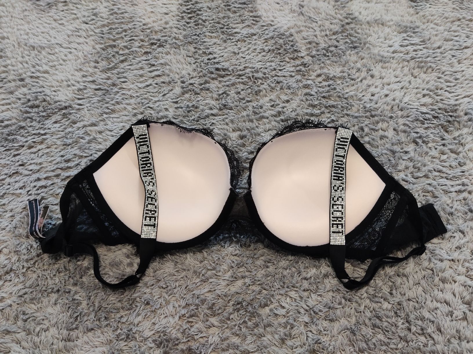Victoria's Secret Altra biancheria intima: Victoria Secret Bombshell BH NEU – Nuovo (secondo la descrizione) da Pieterlen venduto da Saemelili 9